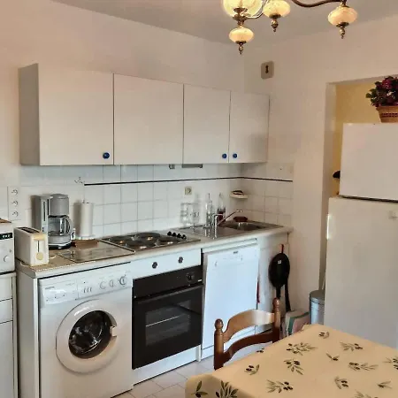 Apartmán Confortable A 700m De La De !